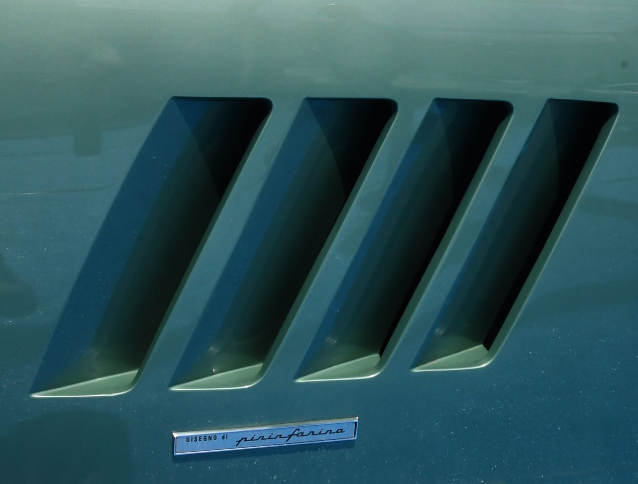 Ferrari 275 GTB Side Vents